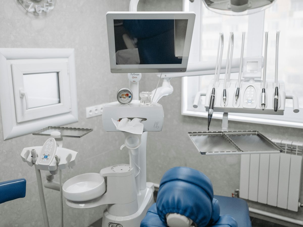 Dental clinic environment with networked systems and modern IT setup